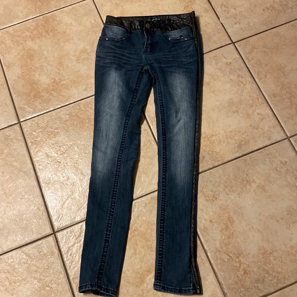 Southpole Skinny Jeans. Size 5